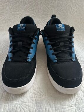 Volcom VM30612 Black and blue Composite Toe Work Shoe Size 10.5